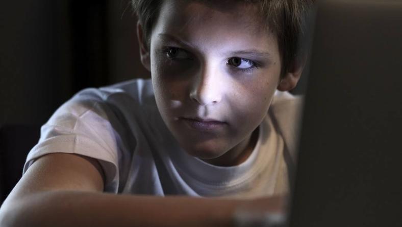 救救孩子!热门手游暗藏色情产业链,未成年人防不胜防